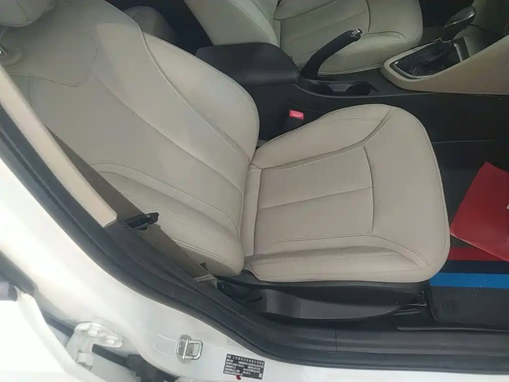 Buick Excelle — миниатюра 25