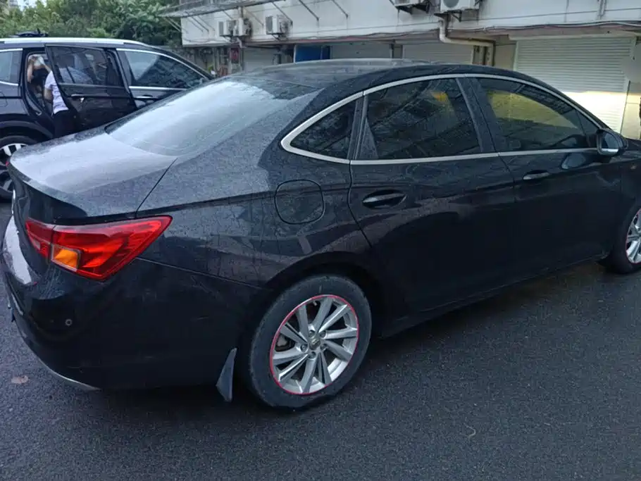 Buick Verano — миниатюра 3