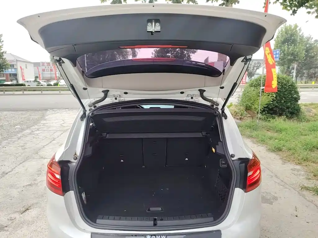 BMW 2 Series Active Tourer — миниатюра 19