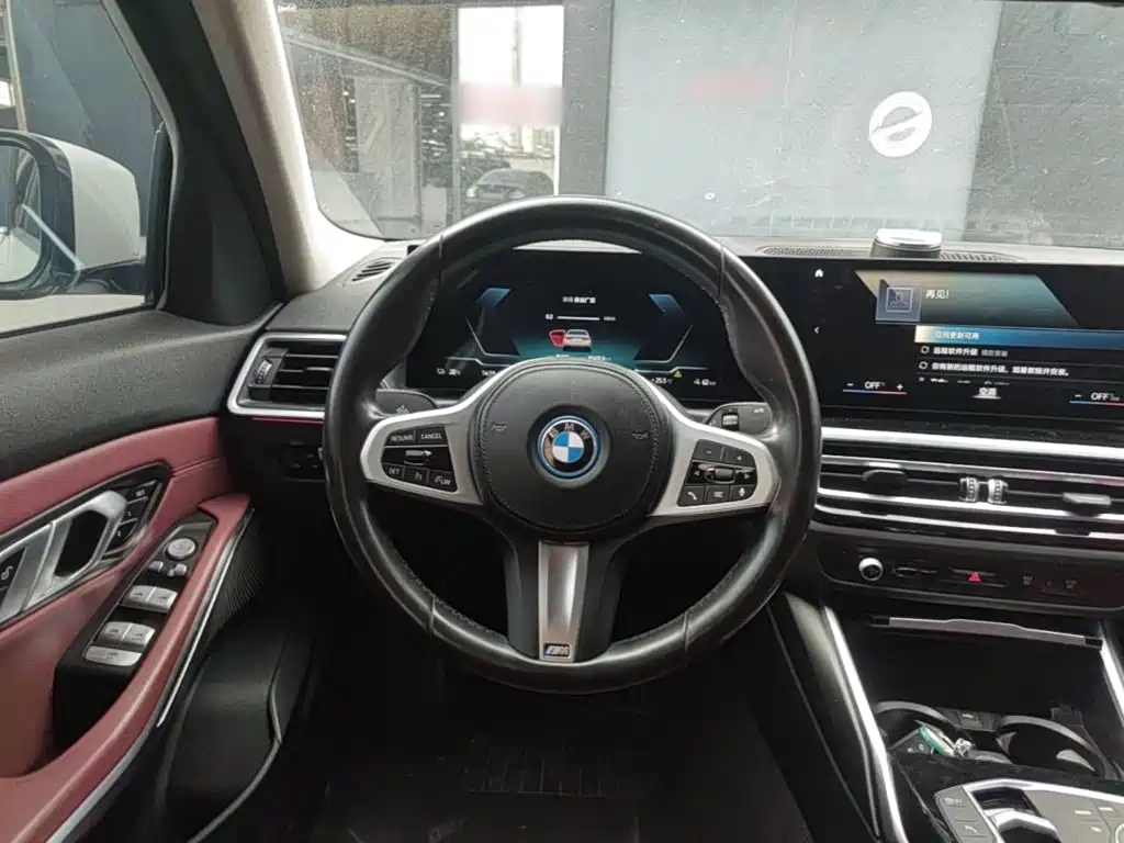 BMW i3 — миниатюра 11
