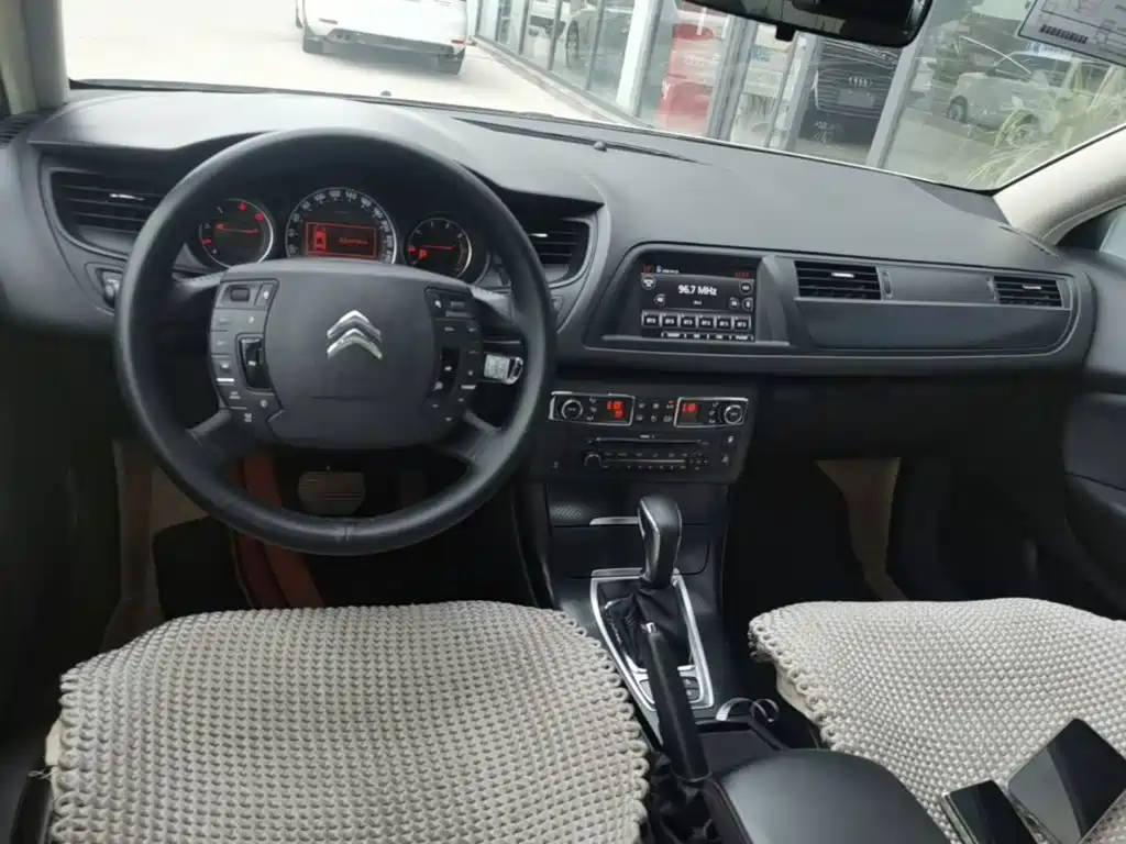 Citroen C5 — миниатюра 10