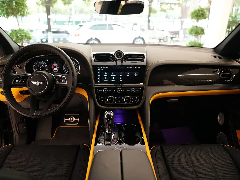 Bentley Bentayga — миниатюра 14