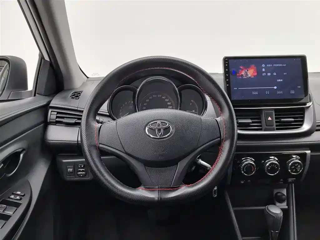 TOYOTA YARIS L ZHIXUAN