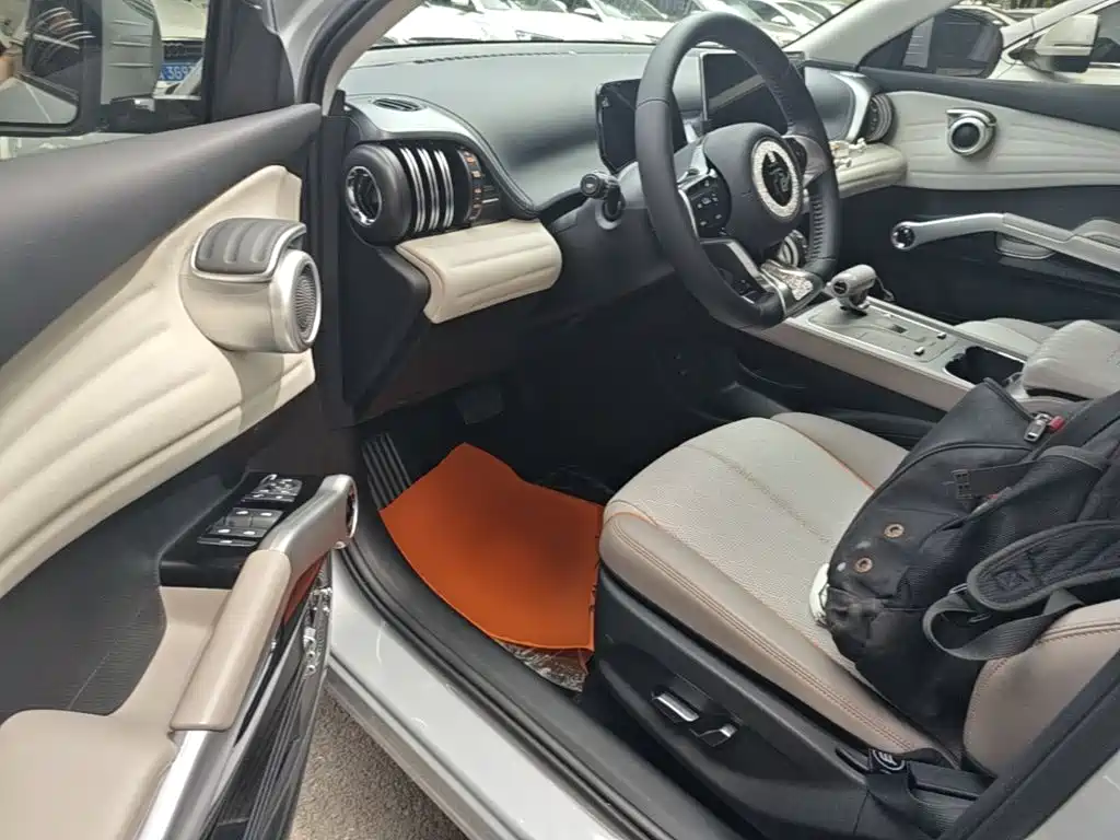 BYD Yuan Plus — миниатюра 15