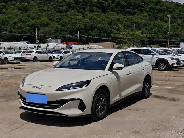 2025 BYD Seal