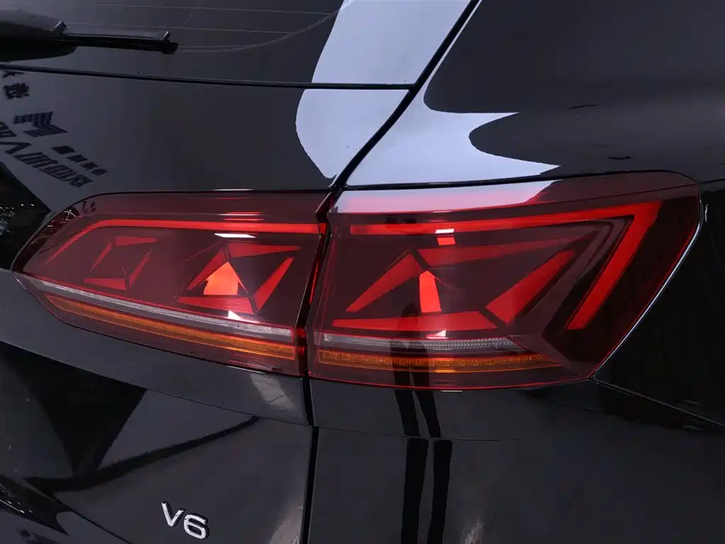 Volkswagen Touareg 2023 3.0TSI Sport