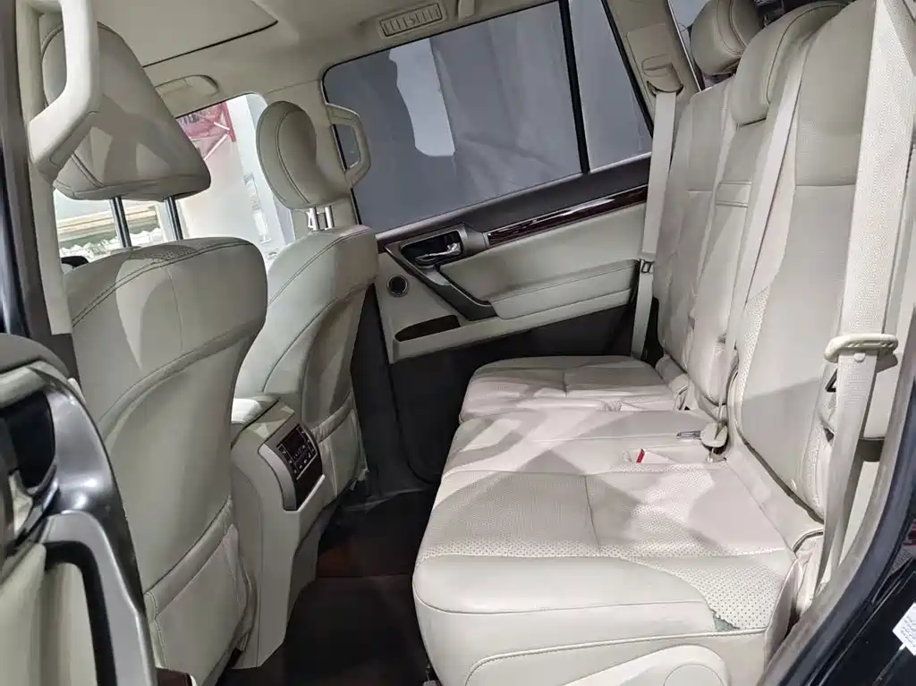 Lexus GX — миниатюра 10