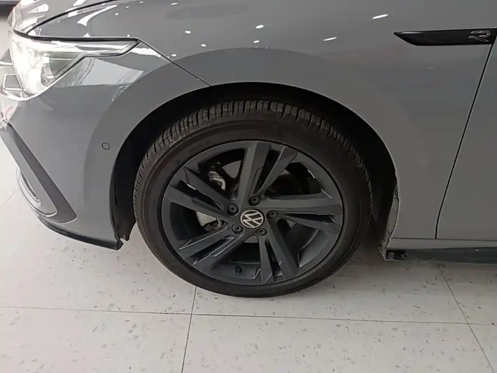Volkswagen Golf — миниатюра 23