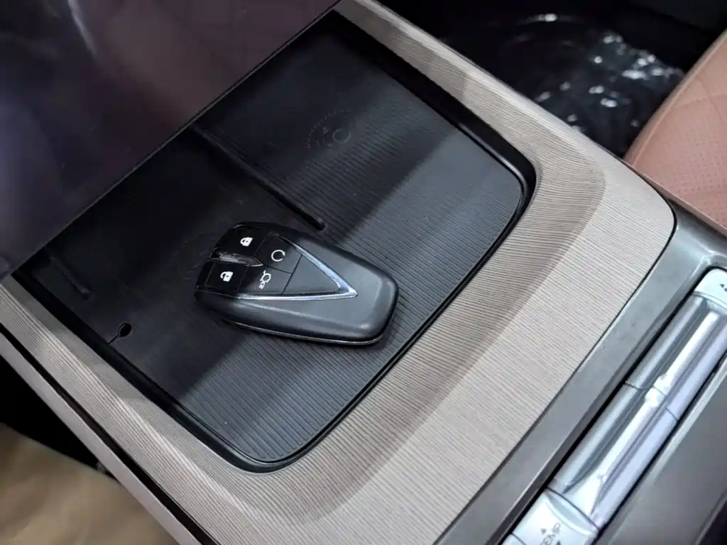 Changan Побег PHEV — миниатюра 9