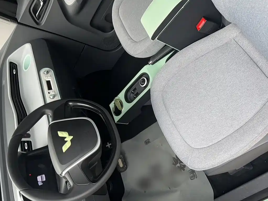 Wuling MINIEV — миниатюра 15