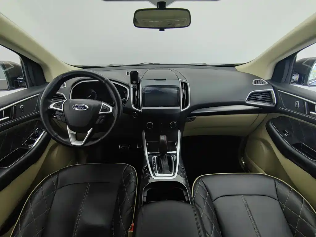 Ford Edge — миниатюра 5