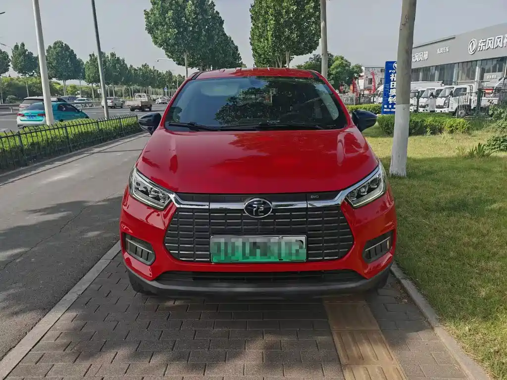 BYD Yuan EV — миниатюра 2