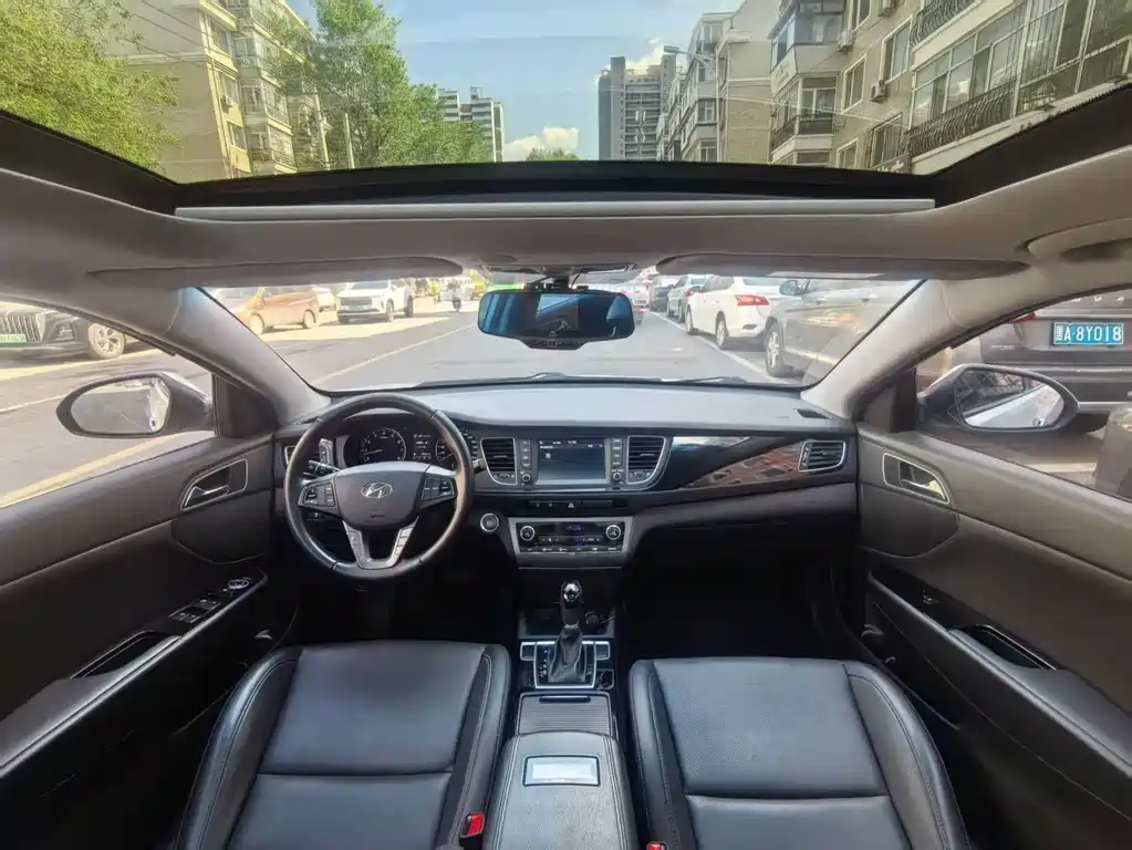 Hyundai Mistra — миниатюра 7