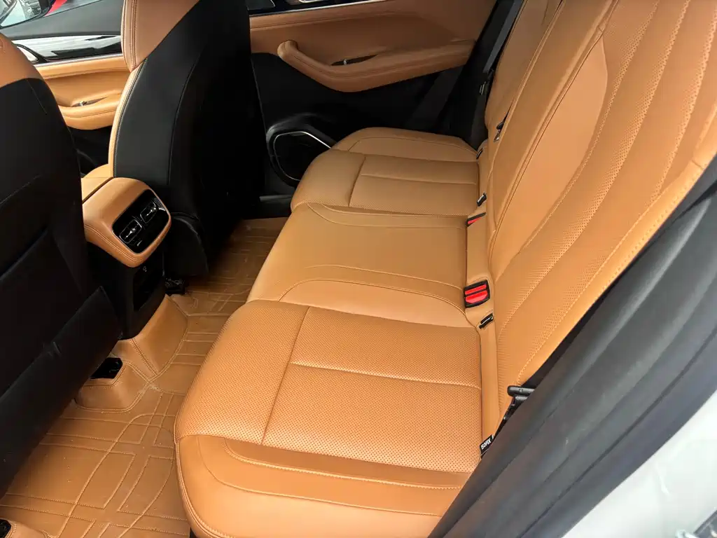 Geely Boyue L — миниатюра 6