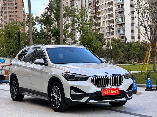 BMW  X1