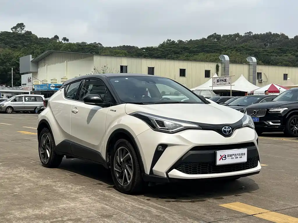 TOYOTA C HR