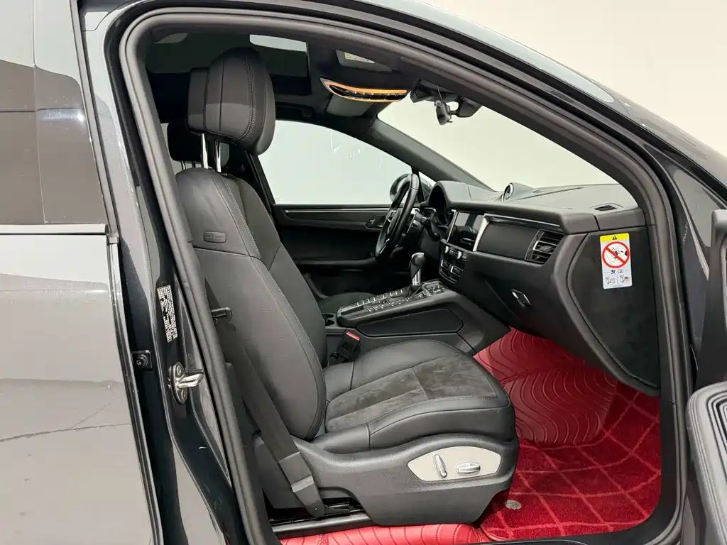 Porsche Macan — миниатюра 18
