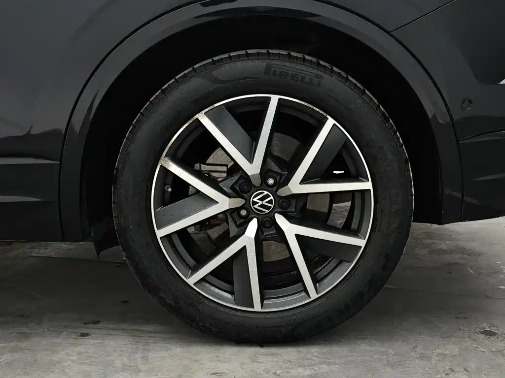 Volkswagen Touareg — миниатюра 9