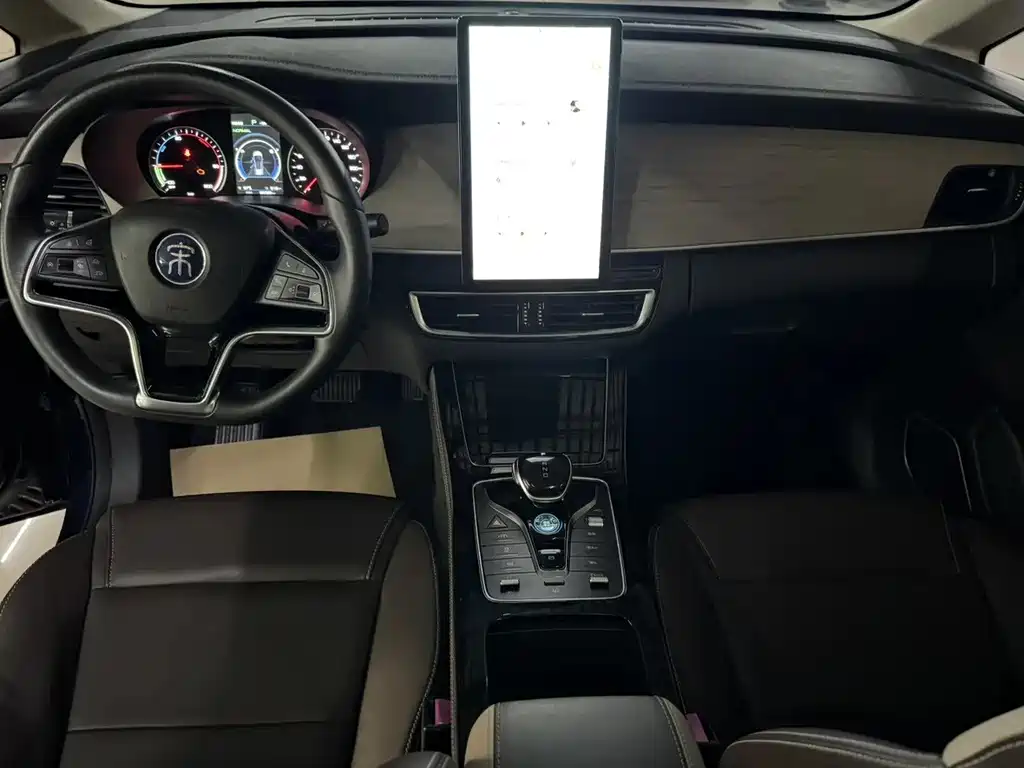 BYD MAX New Energy - фото 8