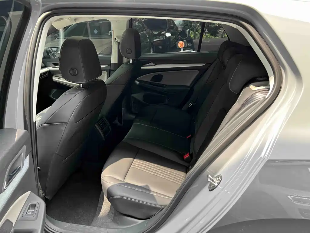 Volkswagen Golf — миниатюра 6
