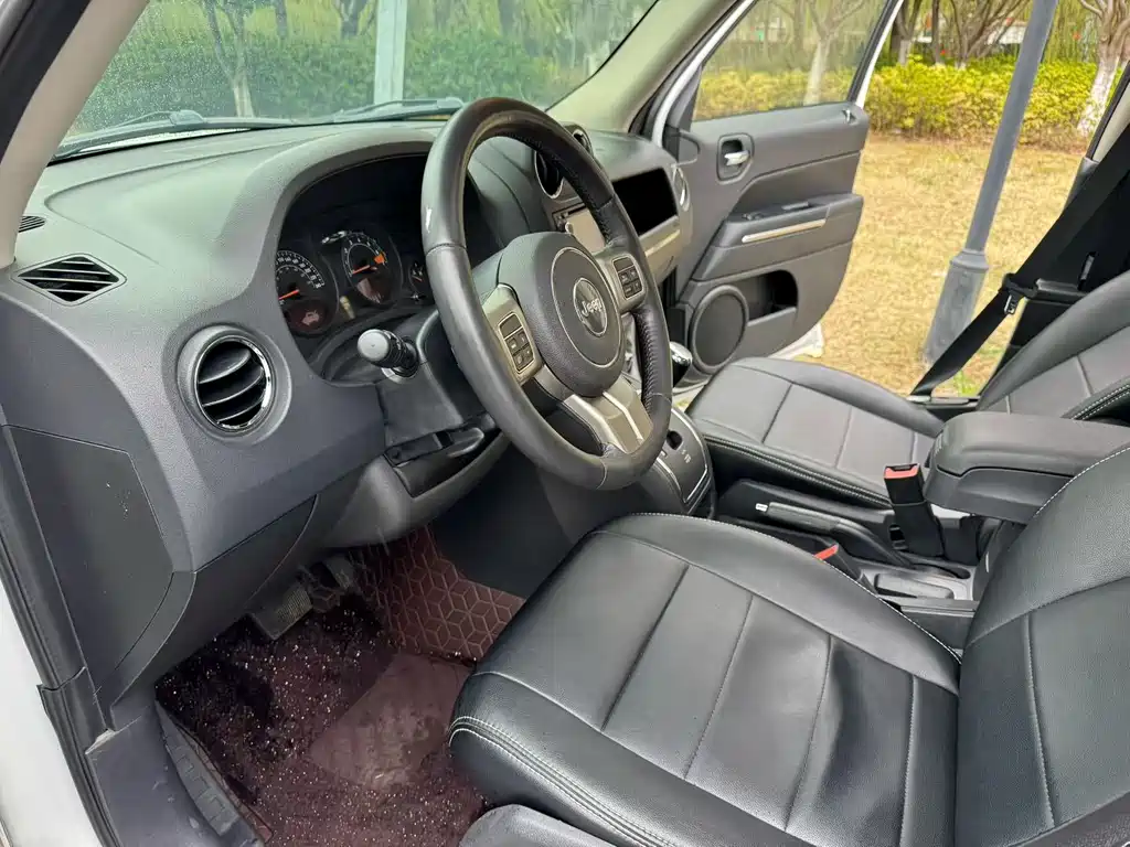 Jeep Patriot — миниатюра 6
