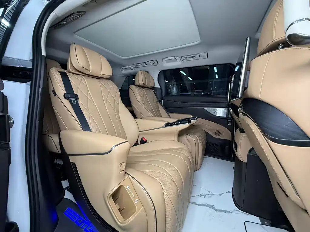Denza Denza D9 — миниатюра 12