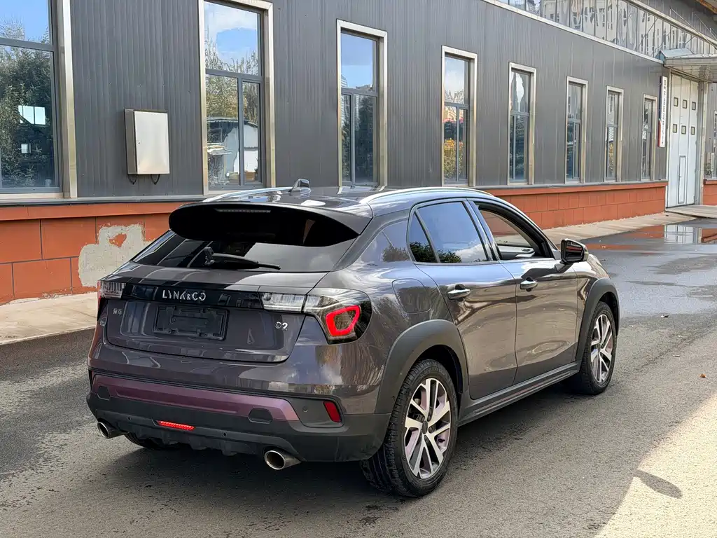 Lynk & Co 02 — миниатюра 5