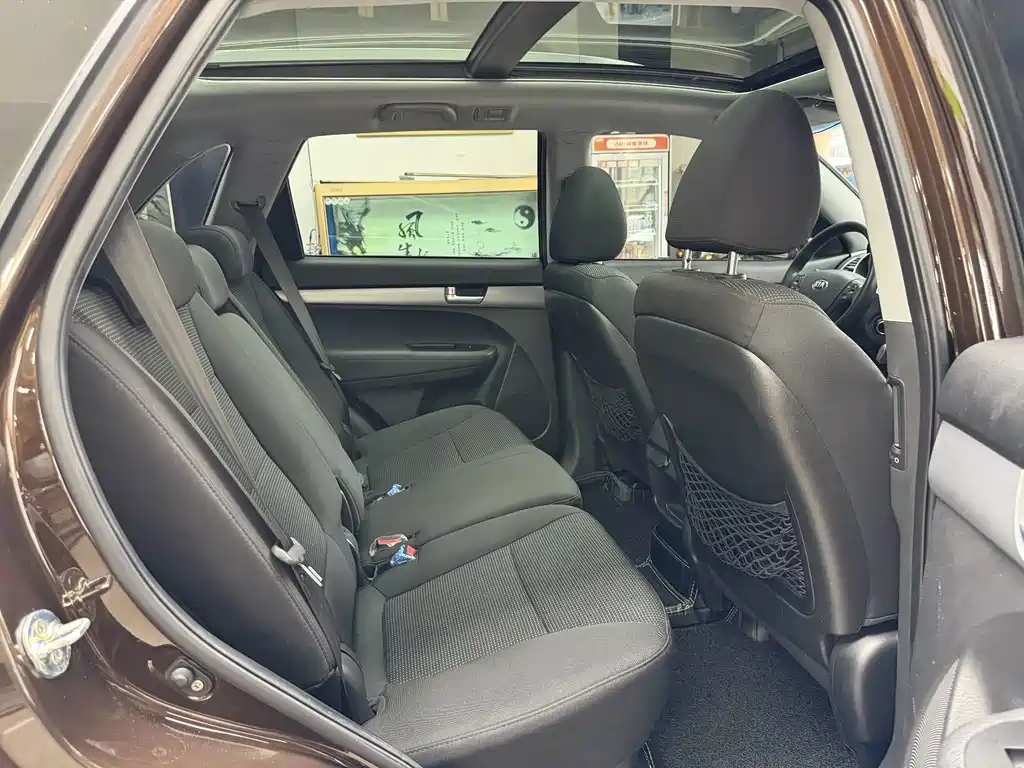 Kia Sorento — миниатюра 24