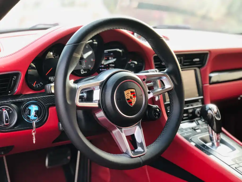 Porsche 911 2012 Carrera S 3.8L
