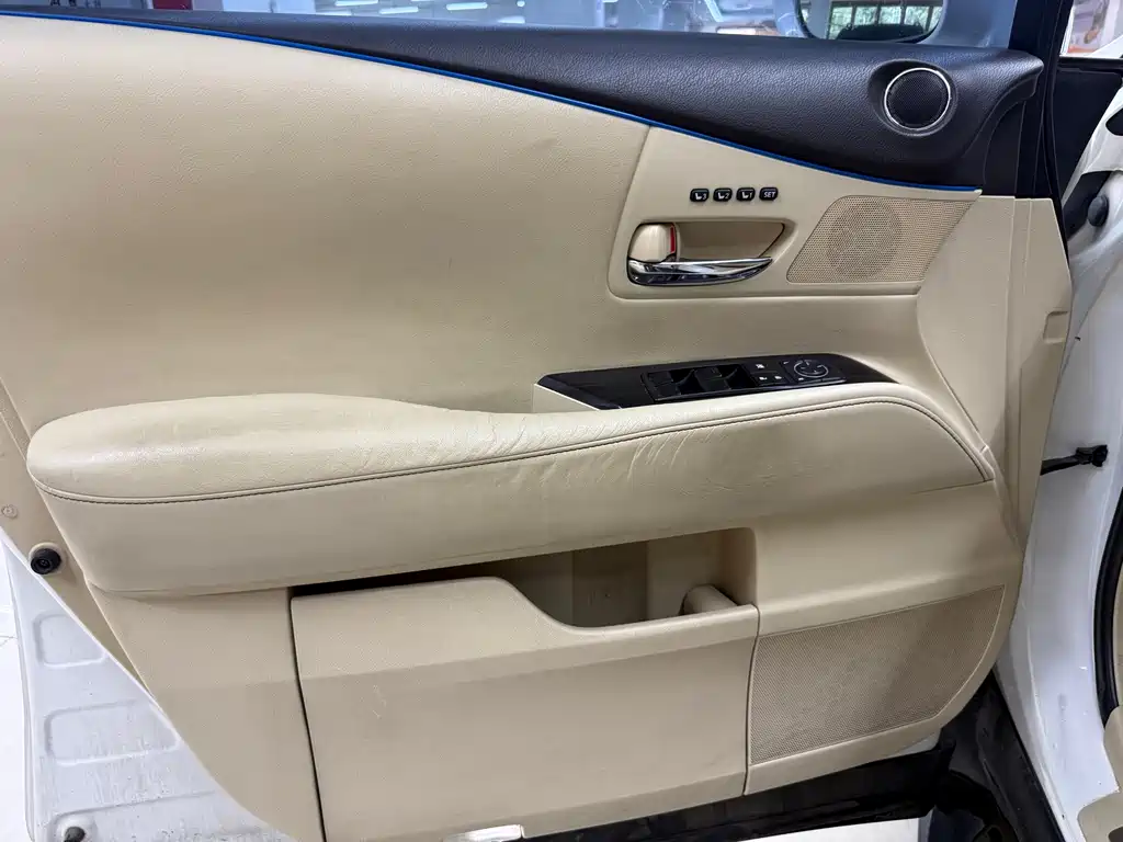 Lexus RX Classic — миниатюра 10