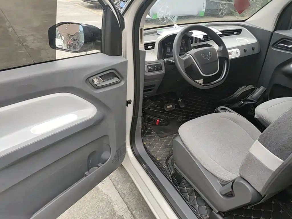 Wuling MINIEV — миниатюра 16