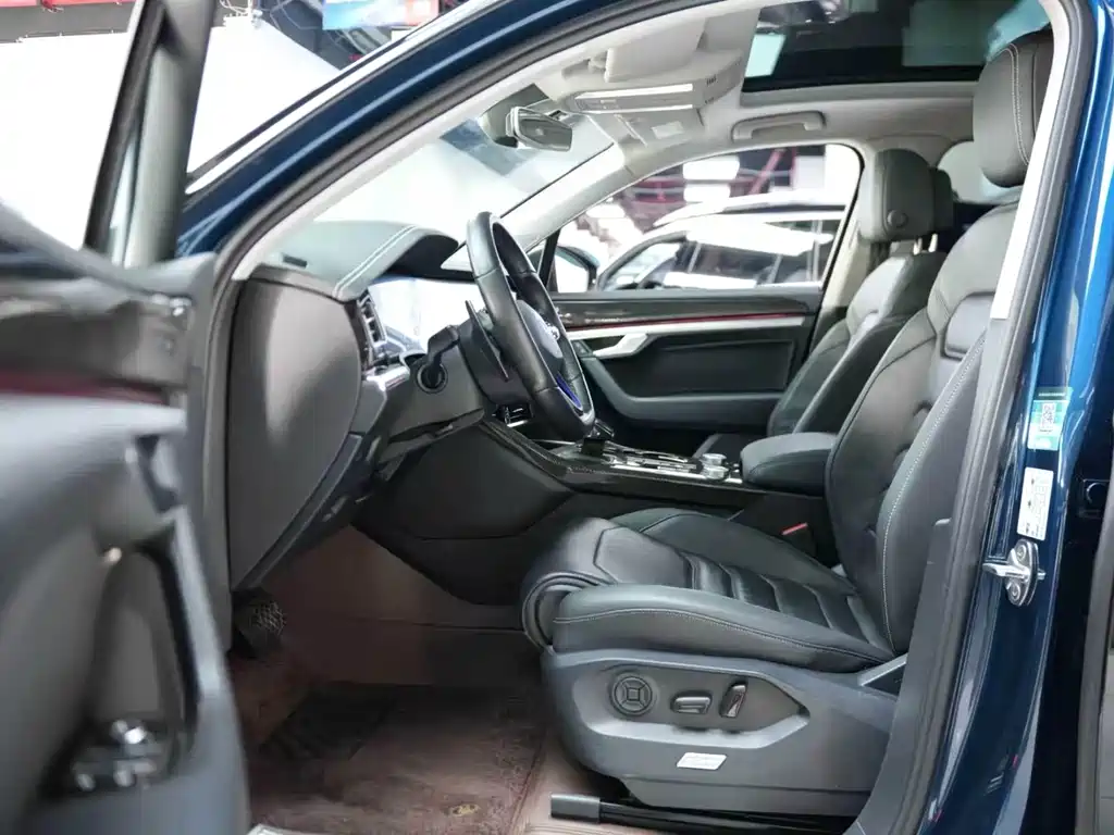 Volkswagen Touareg — миниатюра 9