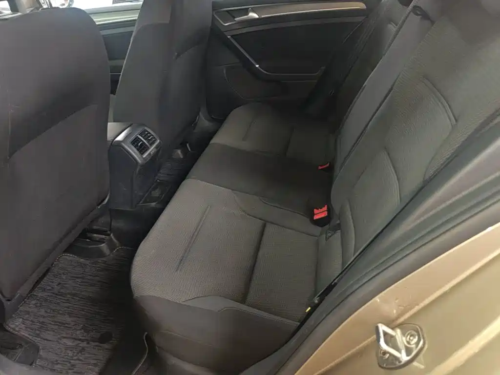 Volkswagen Golf — миниатюра 17
