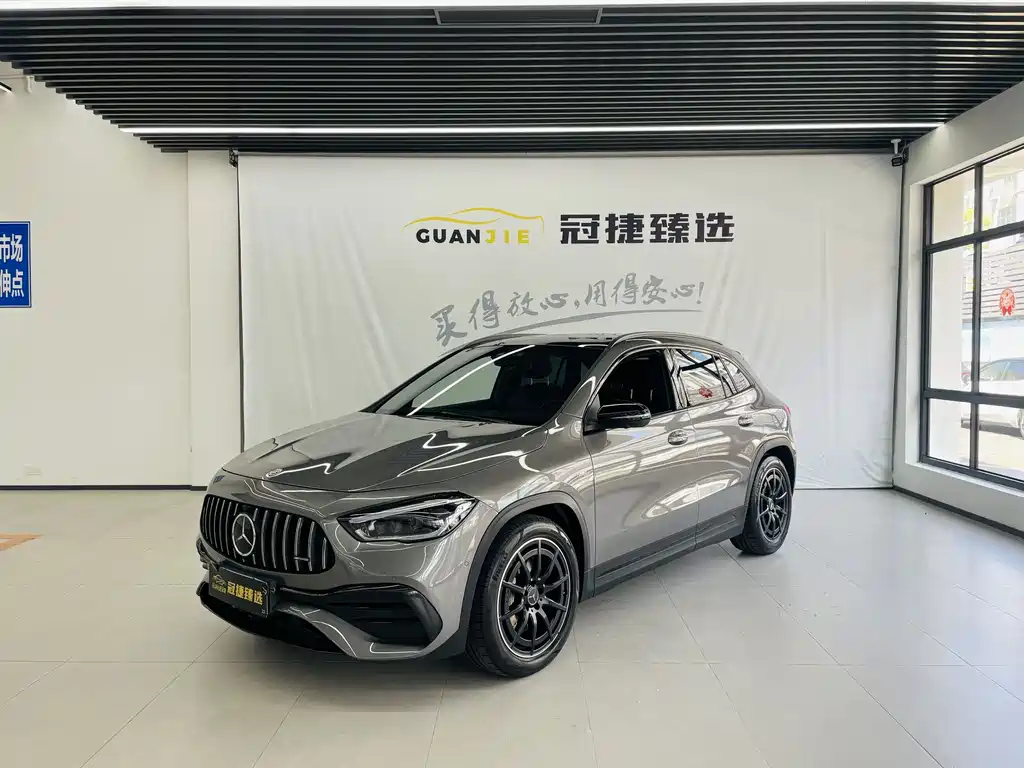 Mercedes-Benz GLA AMG