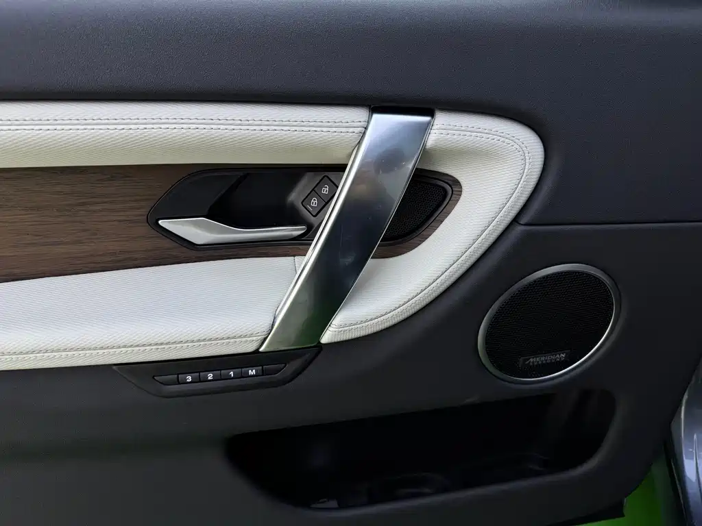 Land Rover Discovery Sport — миниатюра 15