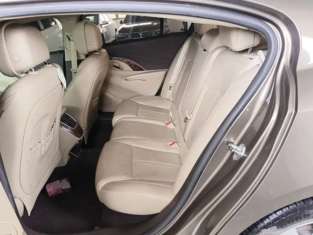 Buick LaCrosse — миниатюра 17