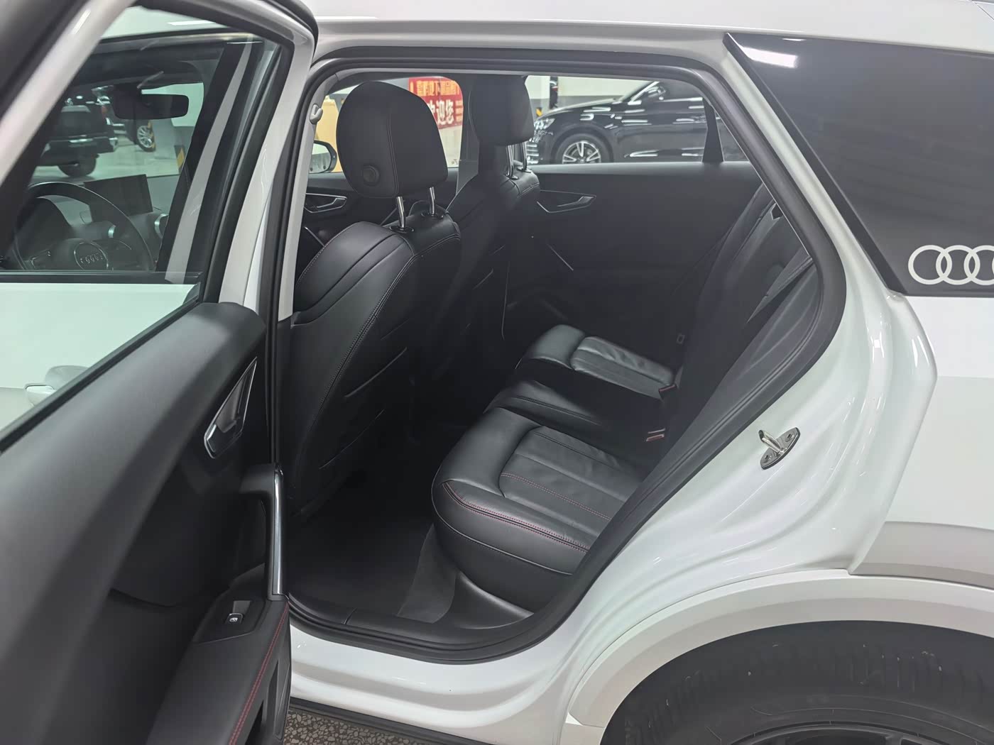 Audi Q2L 1.4 л 2023 г. Белый, пробег 43000 км