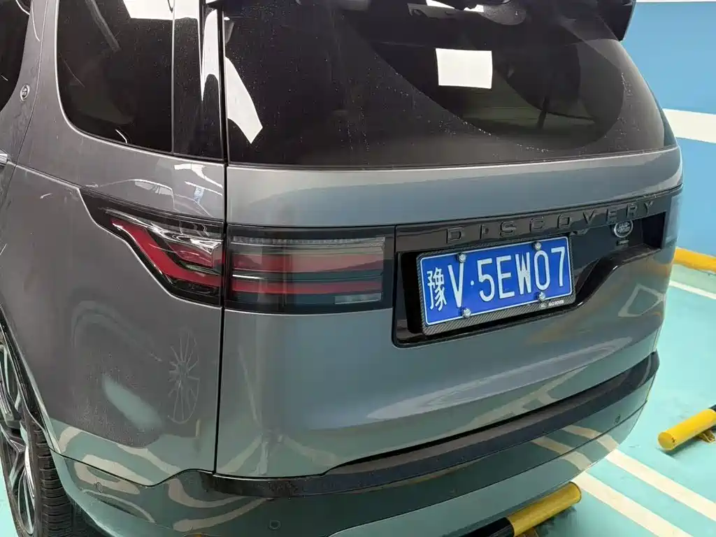 Land Rover Discovery 2021 360PS R-Dynamic SE
