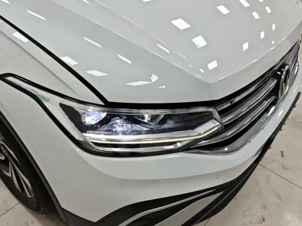 Volkswagen Tiguan L — миниатюра 6