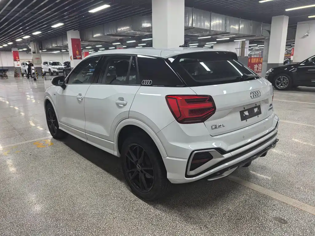 Audi Q2L — миниатюра 4