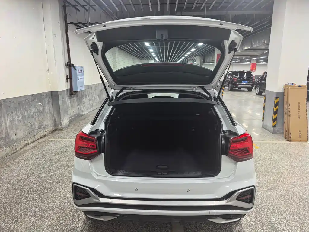 Audi Q2L — миниатюра 10