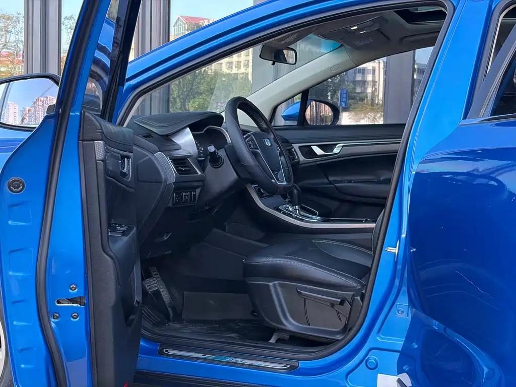 Geely Emgrand GS — миниатюра 5