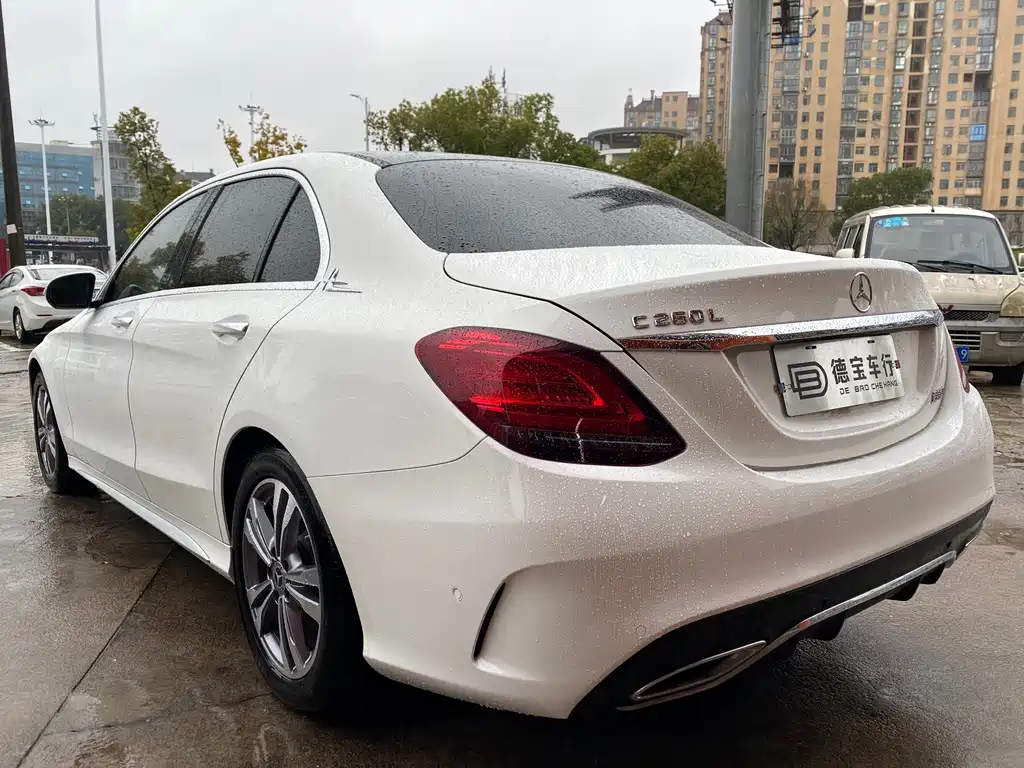 MERCEDES-BENZ C CLASS