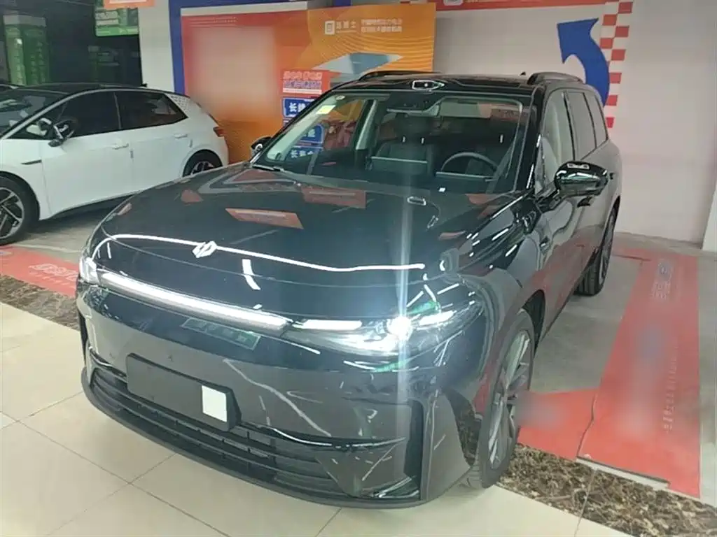 Leapmotor C16