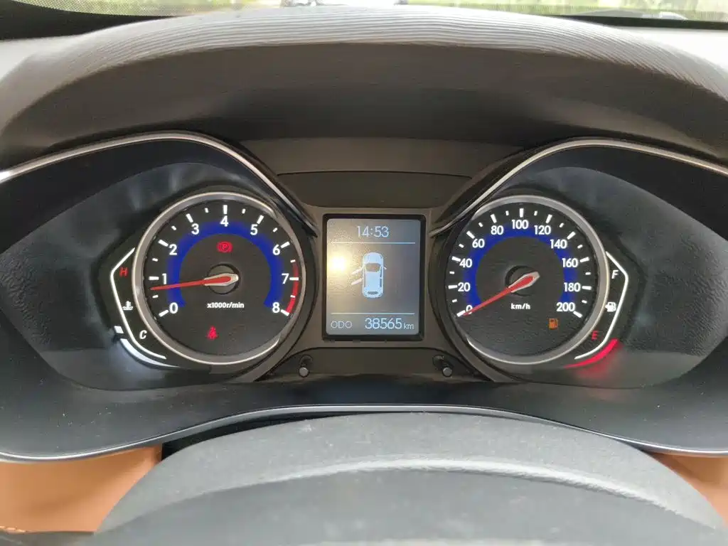 BAIC Senova X35 — миниатюра 7
