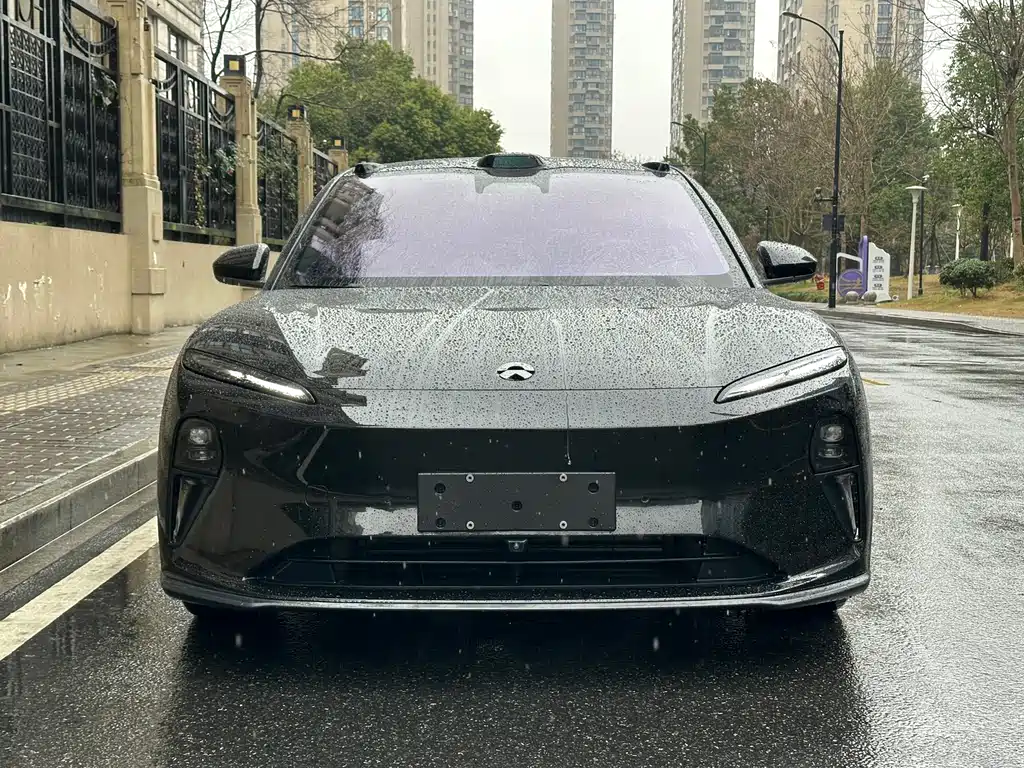 NIO NIO ET5