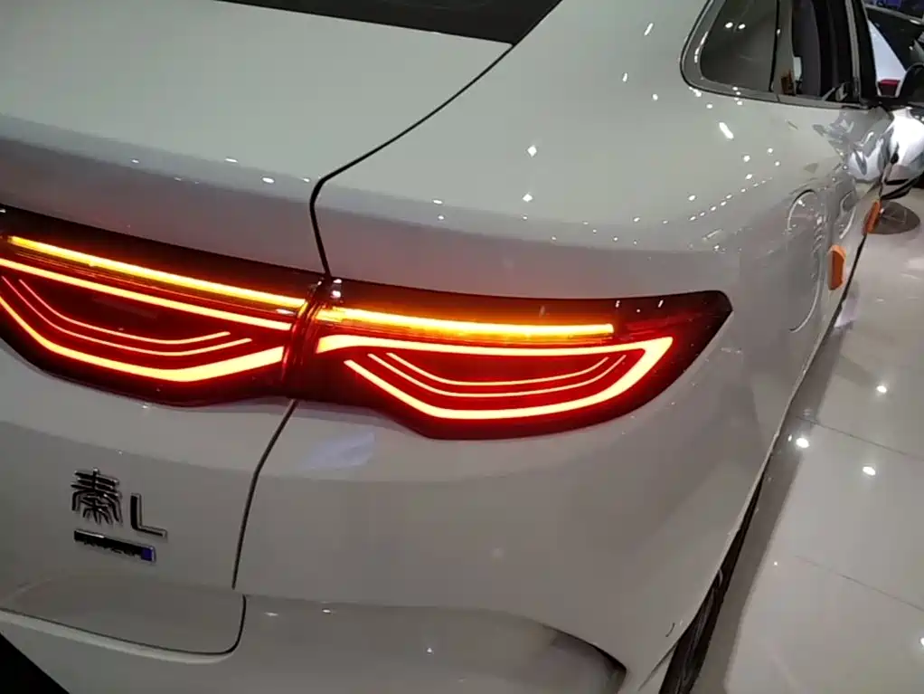 BYD Qin L — миниатюра 8