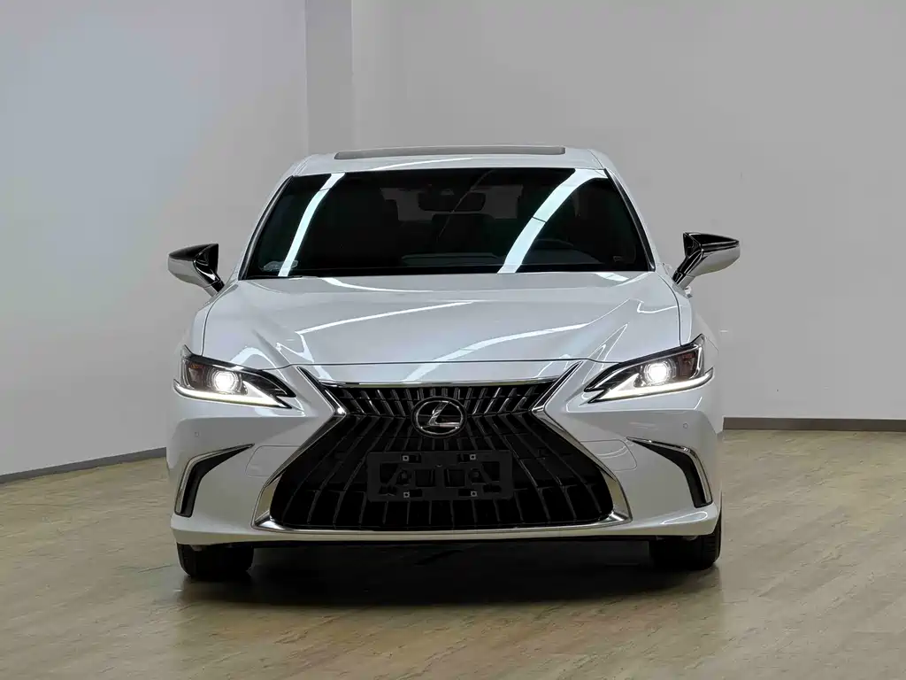 Lexus ES — фотографии объявления, Фото 2