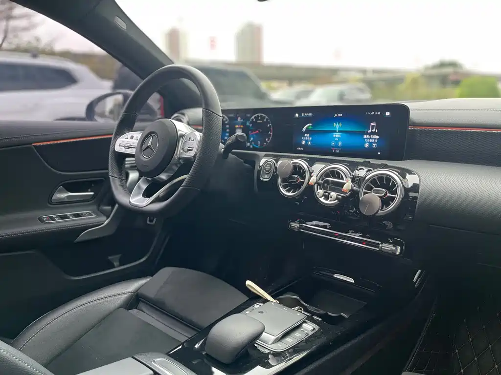 MERCEDES-BENZ A CLASS