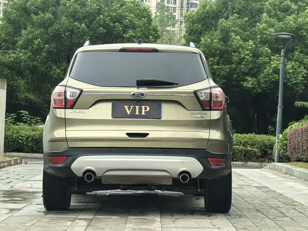 Ford Kuga — миниатюра 5